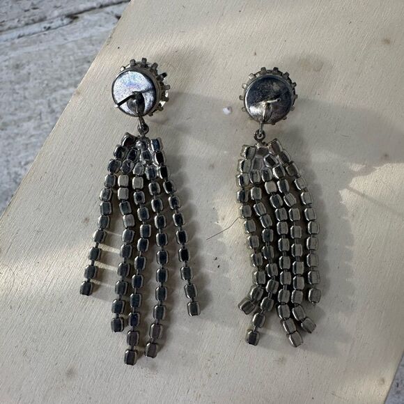 Vintage Old Hollywood Clear Rhinestone Earrings - Picture 4 of 6
